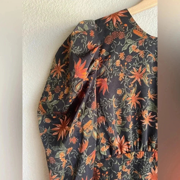 Chelsea 28 Puff Sleeve Satin Floral Dress NWT Size Small - Picture 5 of 9